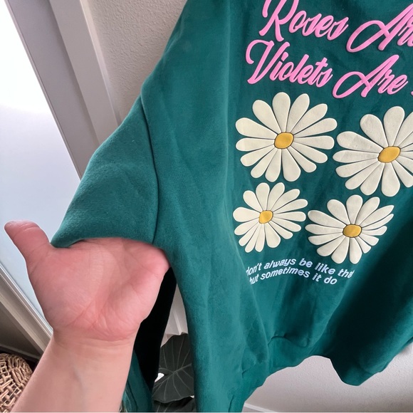 Yllw the Label Roses are Red Crewneck Sweatshirt - Picture 3 of 5